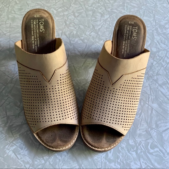 TOMS Majorca Suede Slide Sandal 9 - Picture 2 of 8